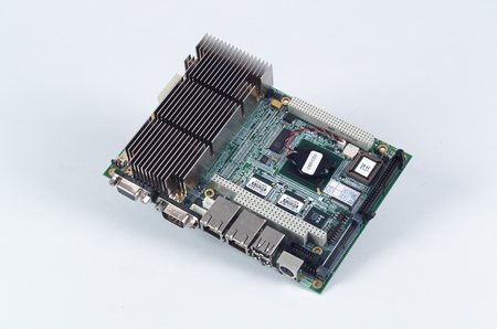 Celeron M 1.0 GHz+855GME EPIC SBC with 2LAN, 4COM, PC/104+