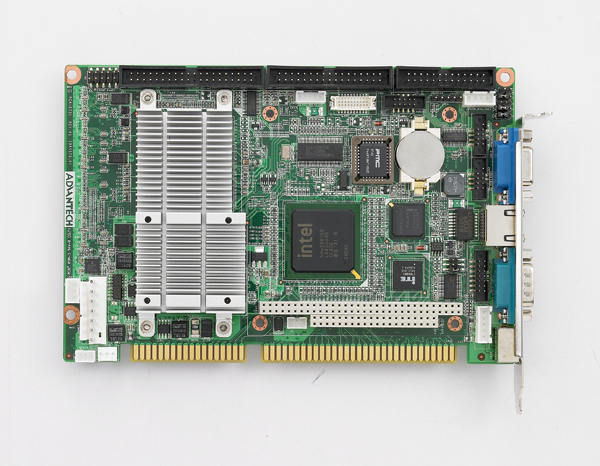 ISA half-sized Single Board Computer, Intel<sup>®</sup> ULV Celeron<sup>®</sup> M 600MHz, VGA/LVDS/LAN/CFC/USB 2.0