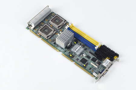 Dual Socket Intel<sup>®</sup> Xeon<sup>®</sup>/ Xeon LV Full-Size Single Board Computer with PCIe/ VGA/ Dual GbE